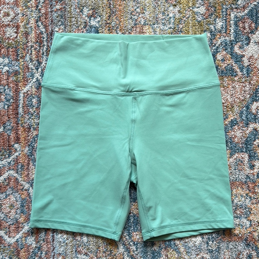Athleta Transcend 7” Bike Shorts